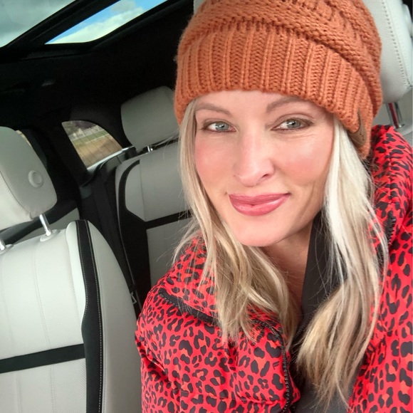 Meet your Posher, Monika - Picture 2 of 2